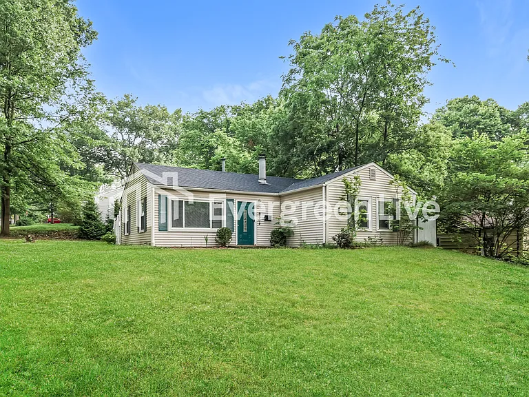 6504 Coffey St — Photo 2