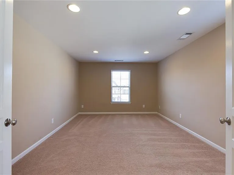 7245 Rocking Horse Ln — Photo 33
