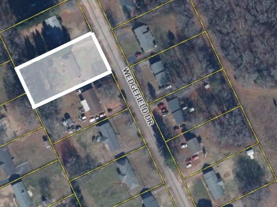 2nd image of 19 Wedgefield Dr