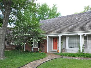 9700 Russell St, Overland Park, KS 66212