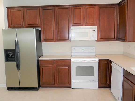 5th image of 3898 Lionheart Dr