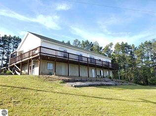 11219 W 16th Rd, Mesick, MI 49668