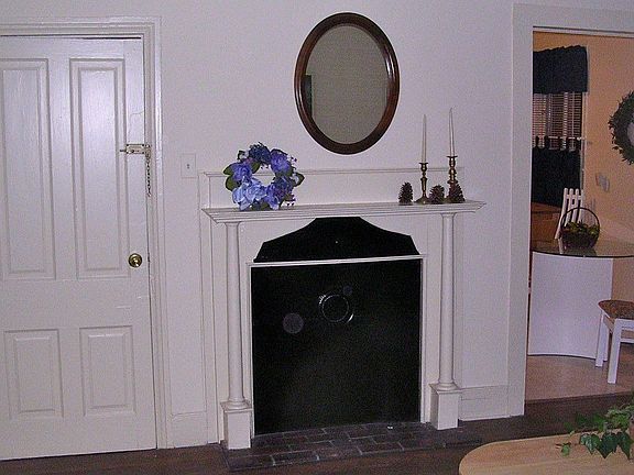 2nd image of 13 South St