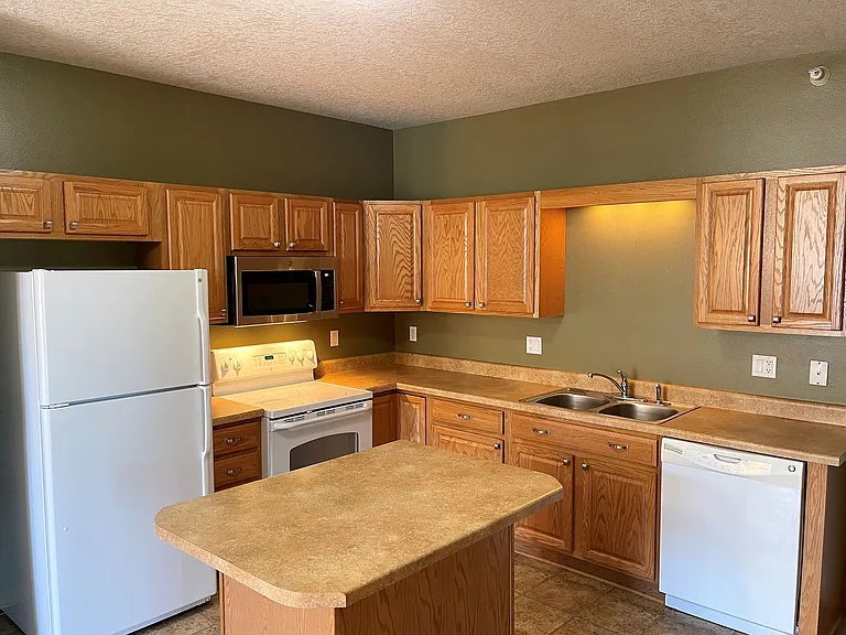 4510 Twain Cir #202 — Photo 4