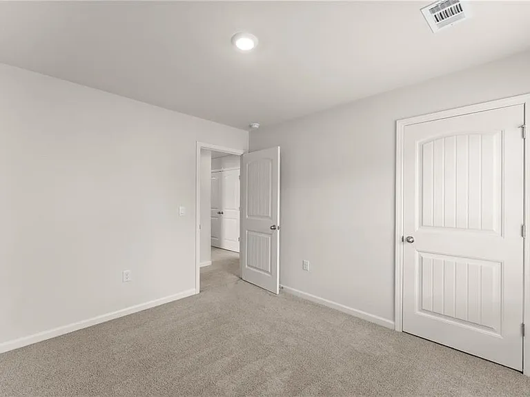 300 Stoneybrook Dr — Photo 29
