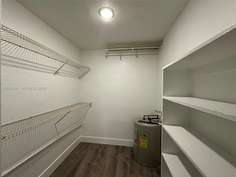 3720 NE 22nd Ave #12 — Photo 15