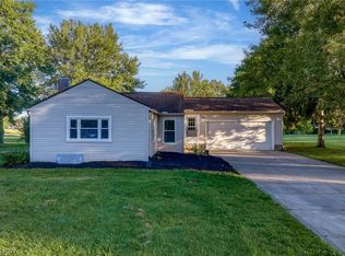 2000 Stake Dr, Green, OH 44232