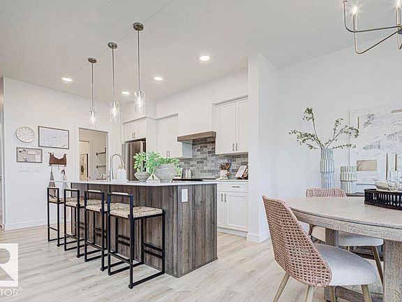 5th image of 145 Ficus Way