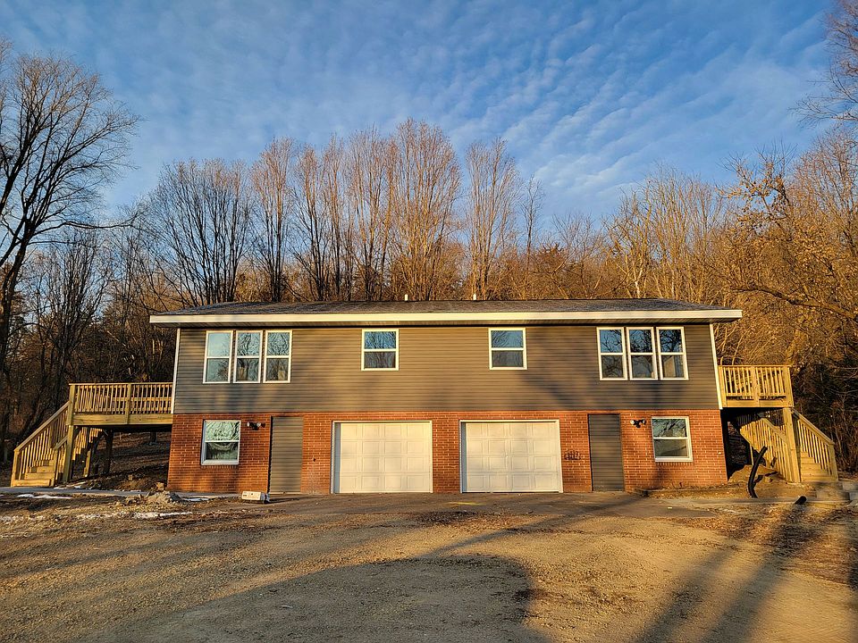 1st image of 32 Glendale Dr