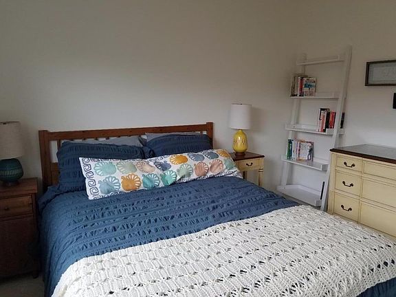 4th image of 2450 Olympic Dr
