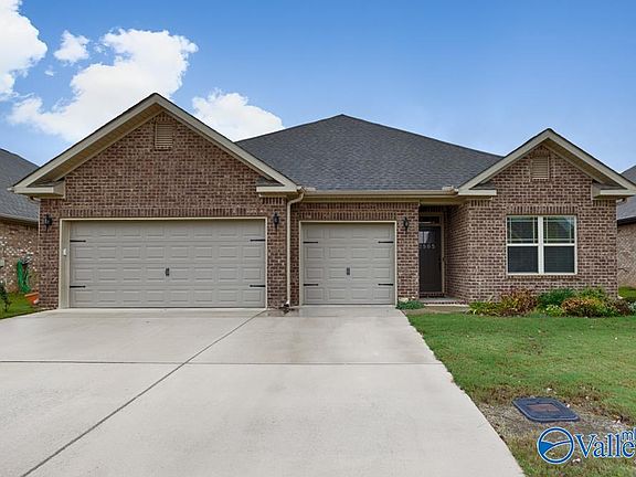 3rd image of 2505 W Winfield Cir