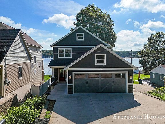 2nd image of 8558 Brower Lake Dr NE