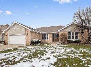16536 W Saddlewood Dr, Lockport, IL 60441