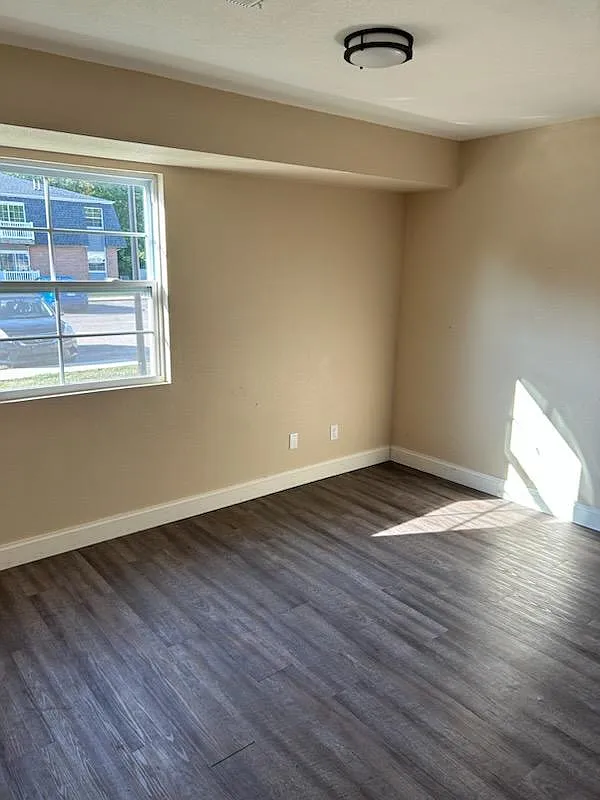 Westwood Suites - Building 50 - 8 — Photo 4