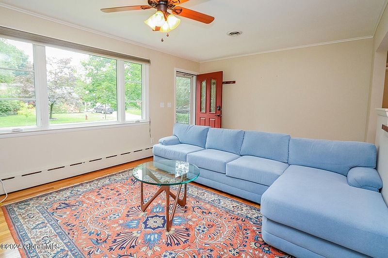 3rd image of 15 Benton Drive