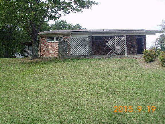 2nd image of 305 Englewood Ln
