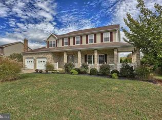 1016 Kent Dr, Mechanicsburg, PA 17050