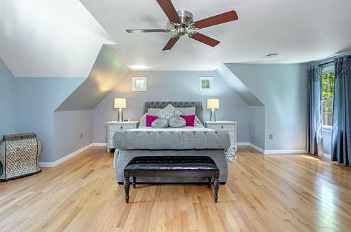 5th image of 12 Woodhaven Dr