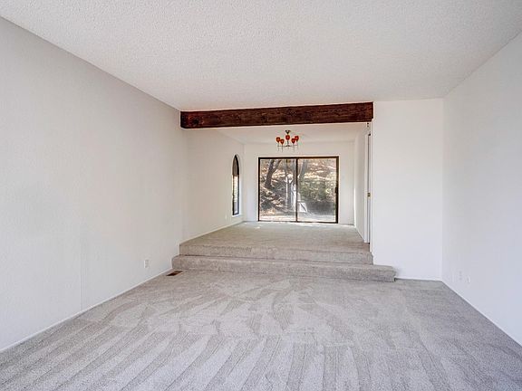 4th image of 887 Butternut Drive