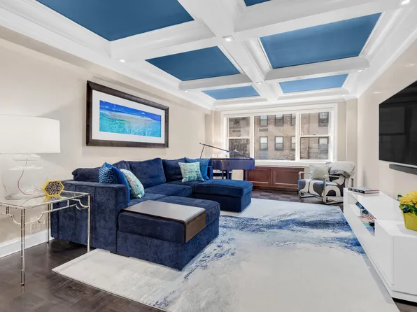 415 East 52nd Street image 1 of 19