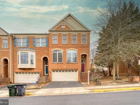 12447 Peaceful Creek Dr, Fairfax, VA 22033
