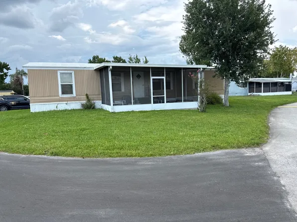 307 Pathway Ct, Sanford, FL 32773