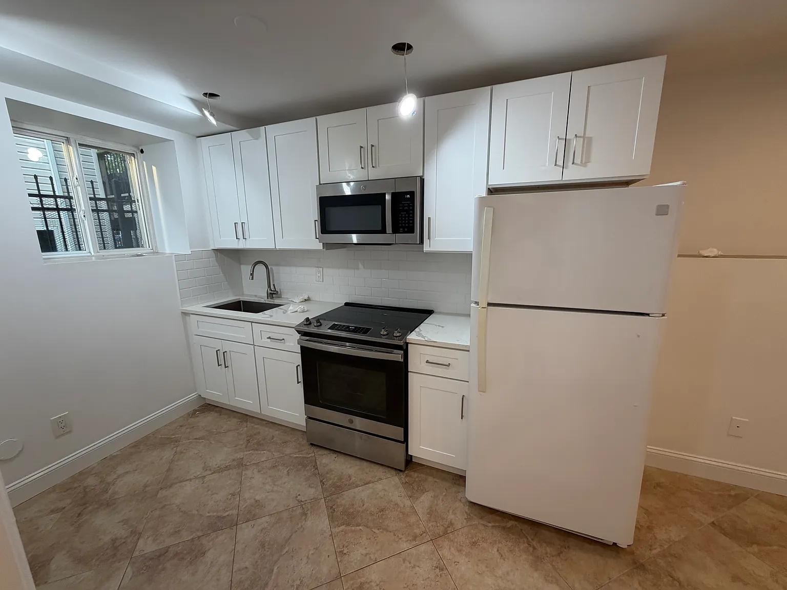 Jayne Ln, Staten Island — Photo 2
