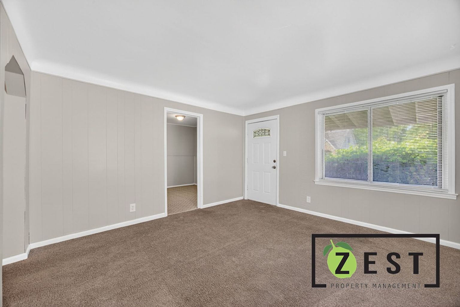 8262 Rosemont Ave, photo 2