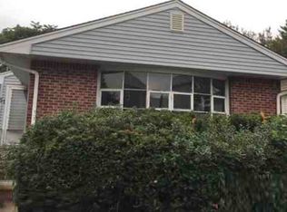 61 Charles St, Totowa, NJ 07512