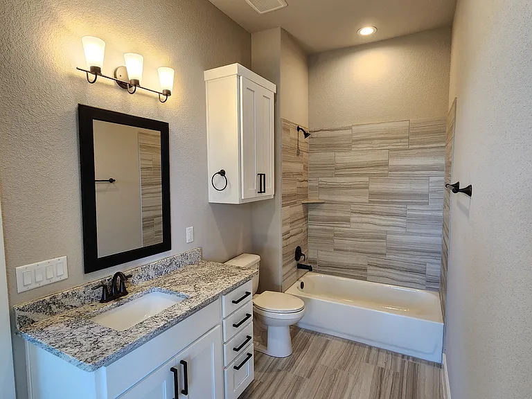 Mother-in-law suite bathroom