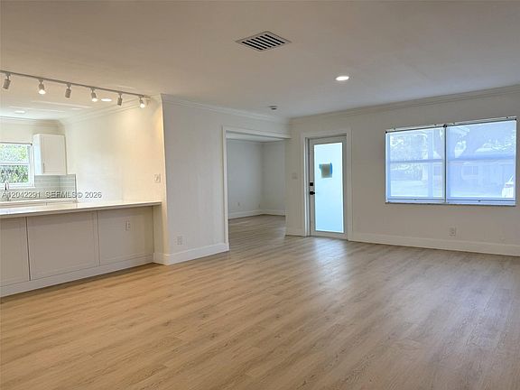 3rd image of 9602 NW 80th Pl