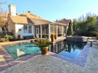 3213 Club Breeze Dr, Memphis, TN 38125