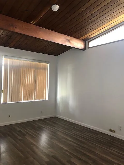 1 bed, 650 sqft, $1,900 — Photo 3