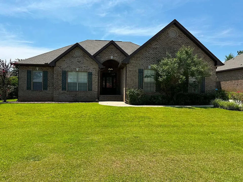 12001 Squirrel Dr