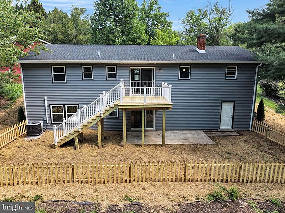 5th image of 519 Lavina Dr