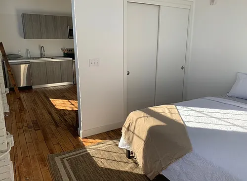 40 Sprague St Photo 1