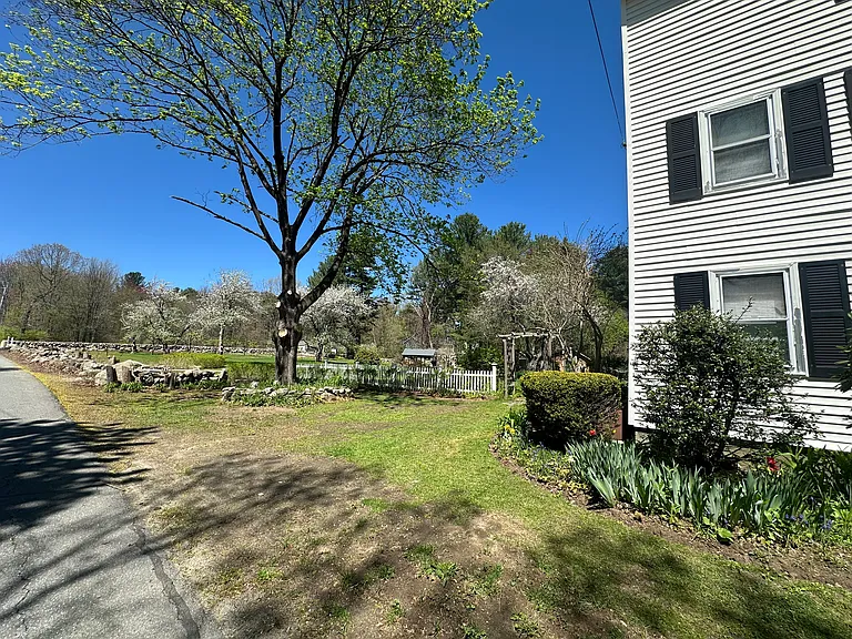 6 Griffin Ave — Photo 2