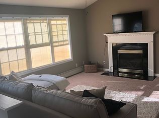 8 Niles St, Worcester, MA 01604