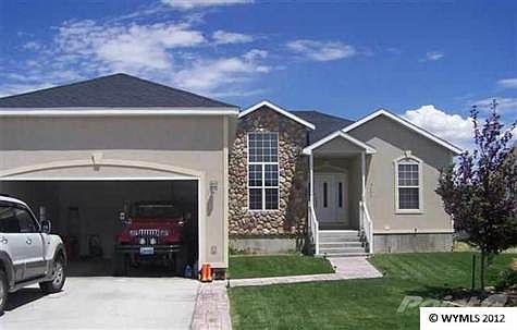 2nd image of 3409 Sherwood Ct