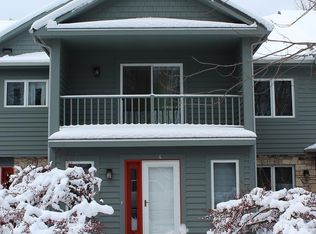 10693 Woodcrest Ln #904, Sister Bay, WI 54234