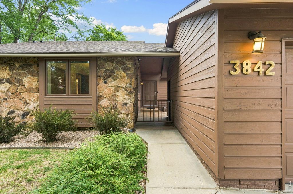 3842 Tradition Dr