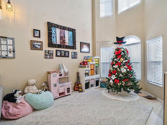 5th image of 4281 N Magnolia Cir