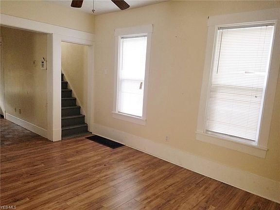 5th image of 1331 W 2nd St