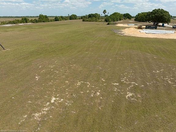 3rd image of 7009 Golf Club Dr