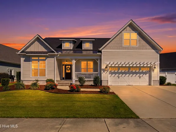 377 Spicer Lake Drive, Holly Ridge, NC 28445