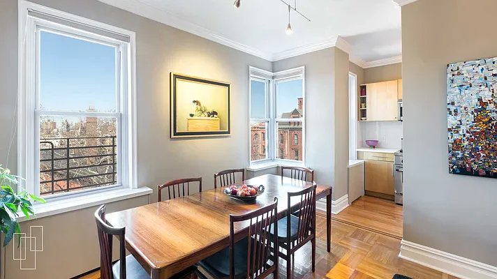 Sold by Garfield Realty  | media 19