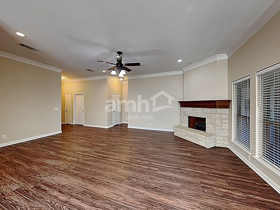 2nd image of 113 Winged Foot Dr