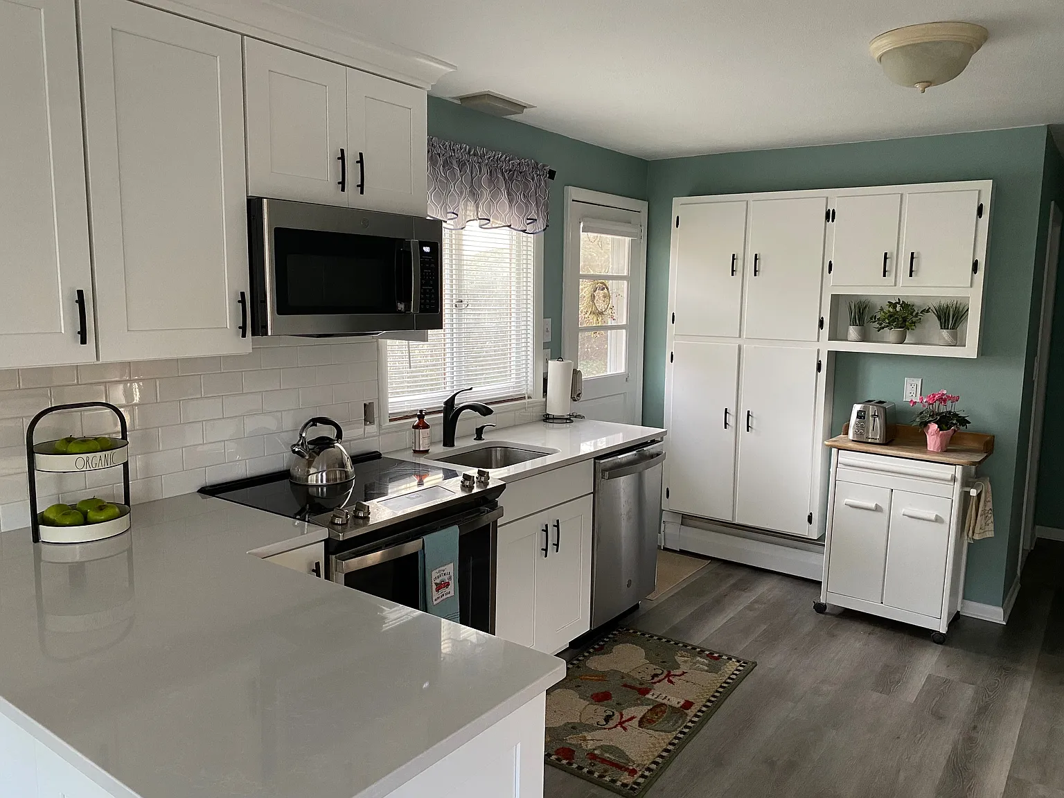 2 bed, 1292 sqft, $2,500 — Photo 2