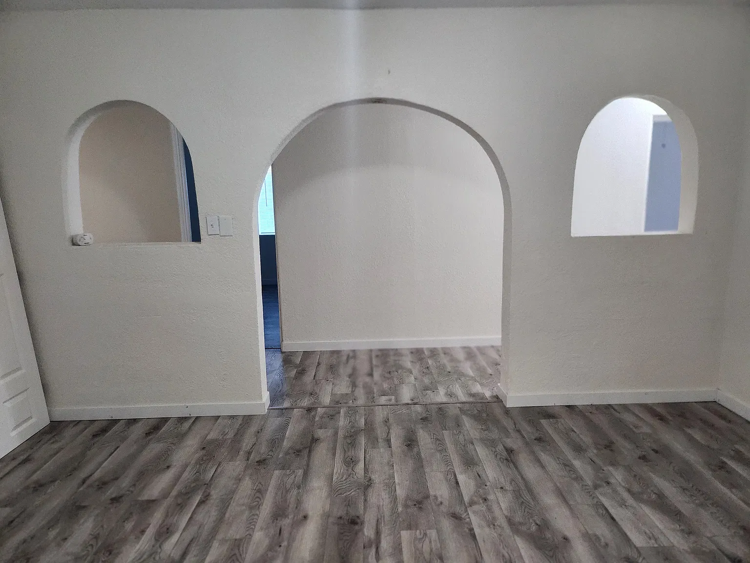 4 bed, 2100 sqft, $1,550 — Photo 3