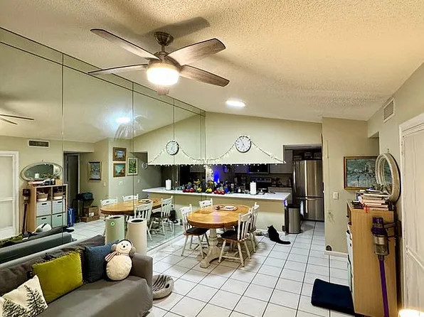 519 Waterside Dr, Hypoluxo, FL 33462